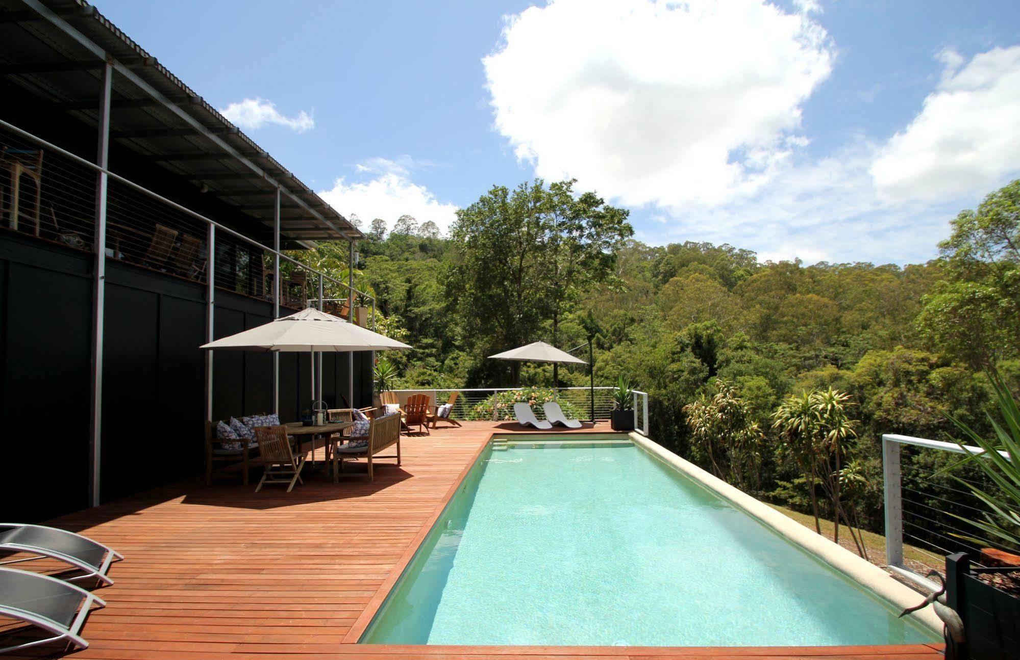Phoenix Eumundi Bagian luar foto